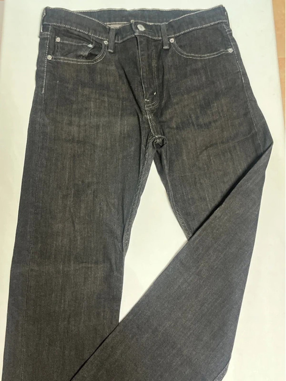 003 Levi’s 513 Slim Straight Black Jeans 32x30